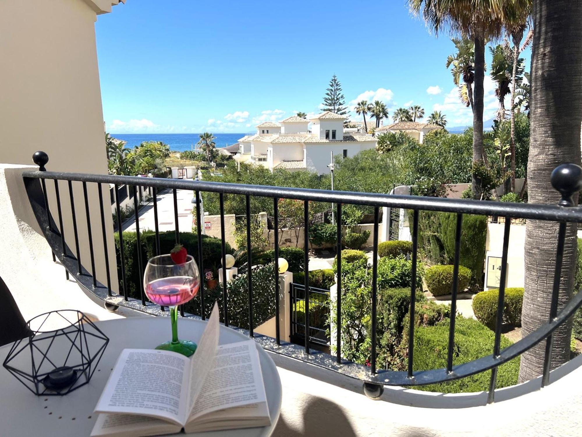 Stylish Townhouse In Beachfront Complex Marbella Kültér fotó