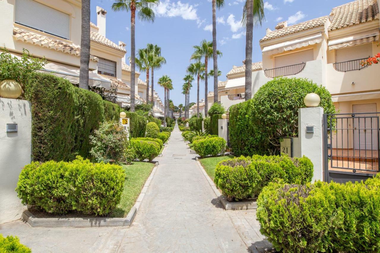 Stylish Townhouse In Beachfront Complex Marbella Kültér fotó