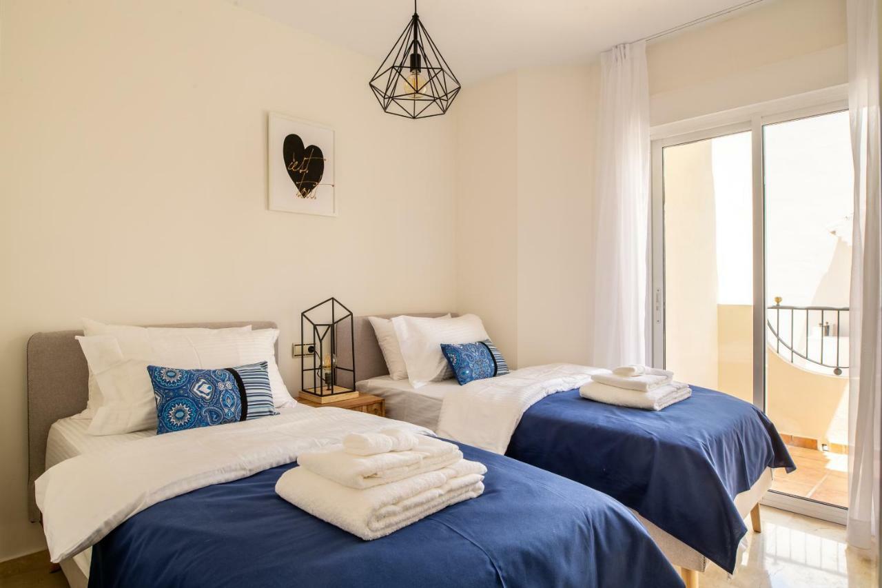 Stylish Townhouse In Beachfront Complex Marbella Kültér fotó